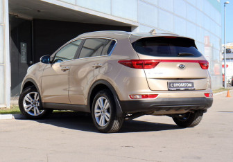 Подержанный автомобиль Kia Sportage 2017 года (7 фото)