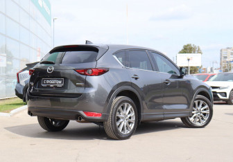 Подержанный автомобиль Mazda CX-5 2021 года (5 фото)
