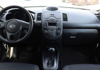 Подержанный автомобиль Kia Soul 2011 года (14 фото)