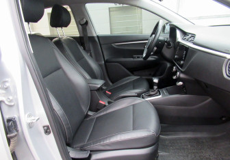 Подержанный автомобиль Kia Rio Sedan 2021 года (12 фото)