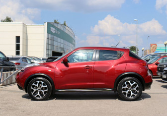Подержанный автомобиль Nissan Juke 2011 года (8 фото)