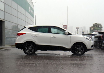 Подержанный автомобиль Hyundai ix35 2014 года (4 фото)