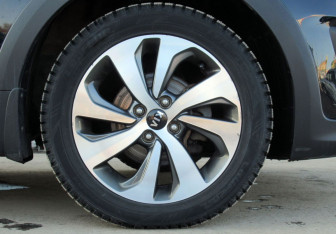 Подержанный автомобиль Kia Rio Hatchback 2018 года (9 фото)