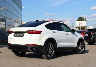 Подержанный автомобиль Geely Tugella 2021 года (5 фото)