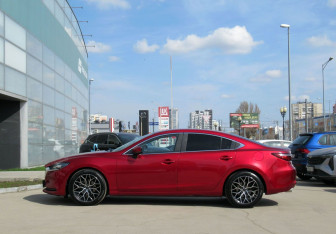 Подержанный автомобиль Mazda 6 Sedan 2019 года (8 фото)