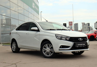 Подержанный автомобиль LADA (ВАЗ) Vesta Sedan 2016 года (3 фото)