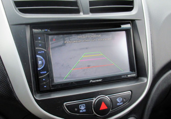 Подержанный автомобиль Hyundai Solaris Sedan 2011 года (17 фото)