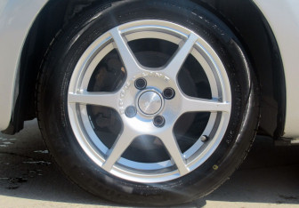 Подержанный автомобиль Peugeot 107 2007 года (9 фото)