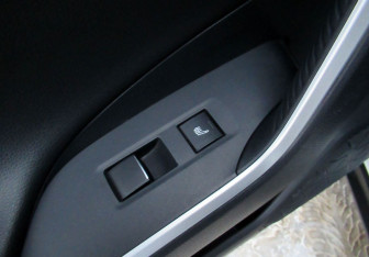 Подержанный автомобиль Toyota RAV4 2021 года (23 фото)