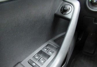 Подержанный автомобиль Skoda Octavia Liftback 2015 года (14 фото)