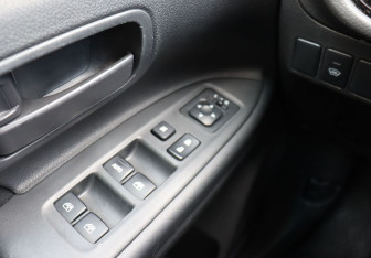 Подержанный автомобиль Mitsubishi Outlander 2015 года (12 фото)