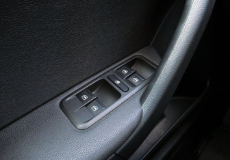 Подержанный автомобиль Skoda Yeti 2014 года (14 фото)