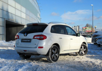 Подержанный автомобиль Renault Koleos 2014 года (5 фото)