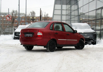 Подержанный автомобиль LADA (ВАЗ) Kalina Sedan 2005 года (5 фото)