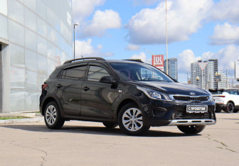 Подержанный автомобиль Kia Rio Hatchback 2020 года (3 фото)