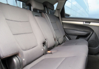 Подержанный автомобиль Kia Sorento 2012 года (11 фото)