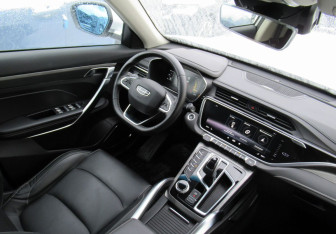 Подержанный автомобиль Geely Atlas Pro 2023 года (13 фото)