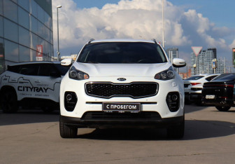 Подержанный автомобиль Kia Sportage 2016 года (2 фото)