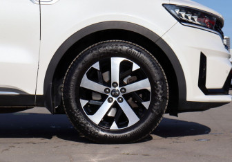 Подержанный автомобиль Kia Sorento 2020 года (9 фото)