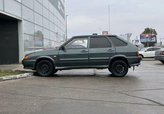 Подержанный автомобиль LADA (ВАЗ) 2114 2011 года (8 фото)