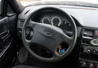 Подержанный автомобиль LADA (ВАЗ) Priora Sedan 2008 года (11 фото)