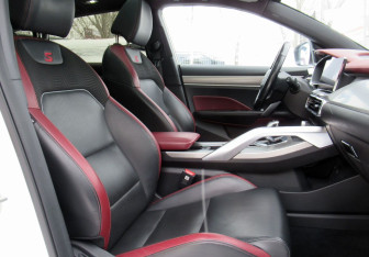 Подержанный автомобиль Geely Coolray 2020 года (12 фото)