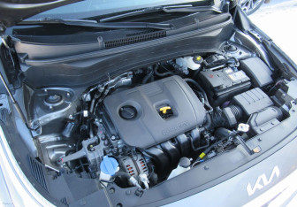 Подержанный автомобиль Kia Seltos 2022 года (10 фото)