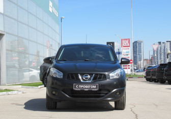 Подержанный автомобиль Nissan Qashqai 2010 года (2 фото)