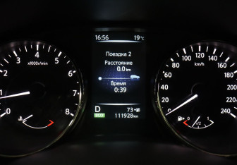 Подержанный автомобиль Nissan Qashqai 2016 года (28 фото)