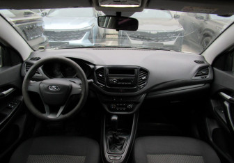 Подержанный автомобиль LADA (ВАЗ) Vesta Sedan 2016 года (15 фото)