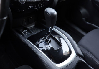 Подержанный автомобиль Nissan Qashqai 2019 года (18 фото)