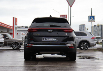 Подержанный автомобиль Kia Sportage 2020 года (6 фото)
