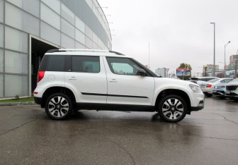 Подержанный автомобиль Skoda Yeti 2015 года (4 фото)