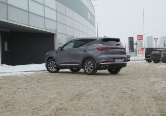 Подержанный автомобиль Chery Tiggo 7 Pro Max 2022 года (7 фото)