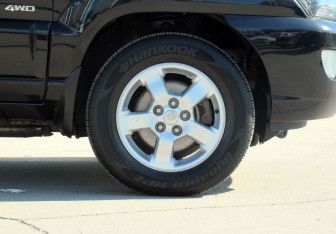 Подержанный автомобиль Kia Sportage 2008 года (9 фото)