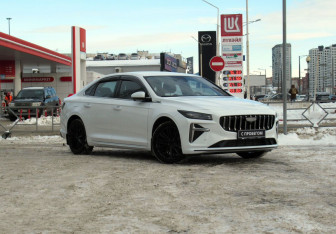 Новый Geely Preface 2024 (3 фото)