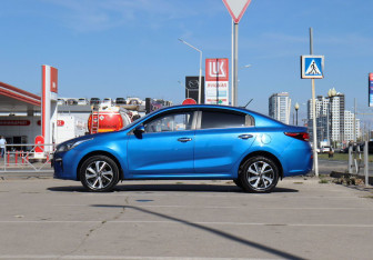 Подержанный автомобиль Kia Rio Sedan 2019 года (8 фото)