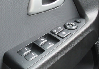 Подержанный автомобиль Kia Sportage 2012 года (14 фото)