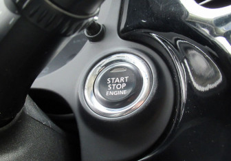 Подержанный автомобиль Mitsubishi Outlander 2012 года (15 фото)