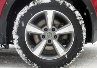 Подержанный автомобиль Nissan Juke 2011 года (9 фото)