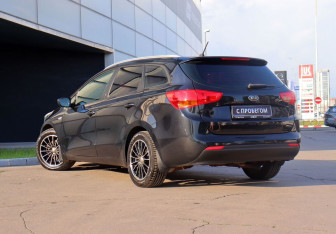 Подержанный автомобиль Kia Ceed Wagon 2014 года (7 фото)