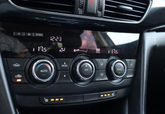 Подержанный автомобиль Mazda 6 Sedan 2014 года (13 фото)