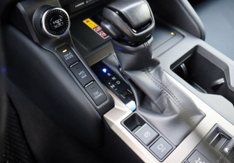 Подержанный автомобиль Toyota Land Cruiser Prado 2024 года (22 фото)