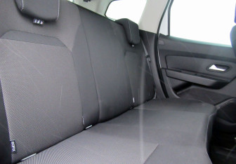 Подержанный автомобиль Renault Duster 2021 года (19 фото)