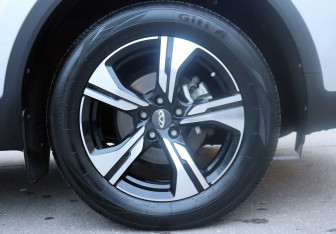 Подержанный автомобиль Chery Tiggo 4 Pro 2023 года (10 фото)