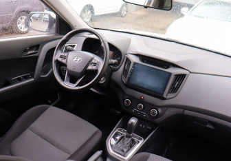 Подержанный автомобиль Hyundai Creta 2016 года (13 фото)