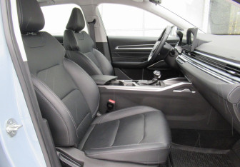 Подержанный автомобиль Geely Emgrand 2024 года (11 фото)