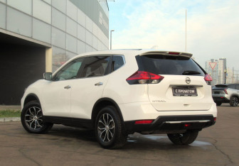 Подержанный автомобиль Nissan X-Trail 2019 года (7 фото)