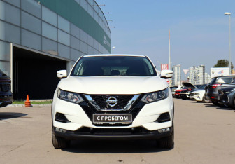 Подержанный автомобиль Nissan Qashqai 2019 года (2 фото)