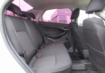 Подержанный автомобиль LADA (ВАЗ) Vesta Sedan 2016 года (17 фото)